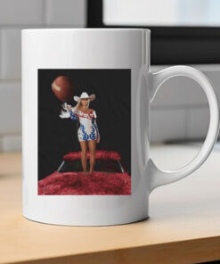 Beyoncé NFL Halftime of Baltimore Ravens Mug 2024