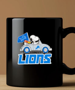 Snoopy and Woodstock driving car Detroit Lions Mug 20243