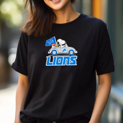 Snoopy and Woodstock driving car Detroit Lions T-Shirt 2024