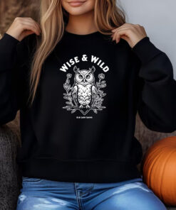 Wise And Wild Old Lady Gains Sweatshirt , T-shirt , Hoodie , Long Sleeve T-shirt3