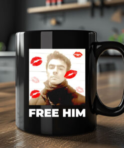 Luigi Mangione Free Him lips Mug Coffee