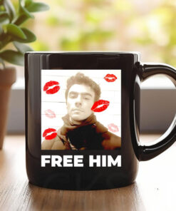 Luigi Mangione Free Him lips Mug Coffee