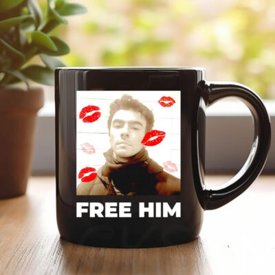 Luigi Mangione Free Him lips Mug Coffee