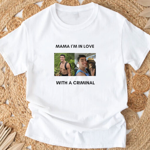 Mama I’m in love with a criminal Luigi Mangione T-shirts