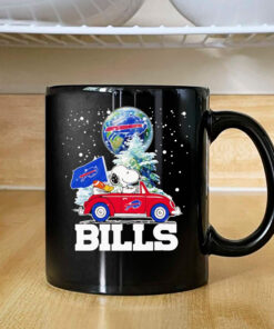 Snoopy driving car snow Buffalo Bills Mug 2024