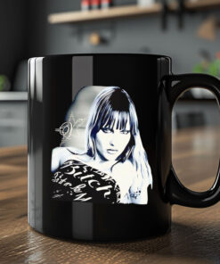 Victoria De Angelis please I’m a star Mug Coffee