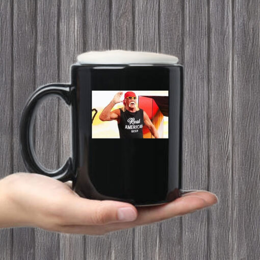 Hulk Hogan Reaction To Getting Heavily Booed During Raw Netflix Debut Mug Coffee